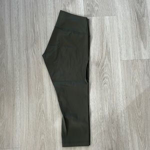 Lululemon olive green winder under crop 21”